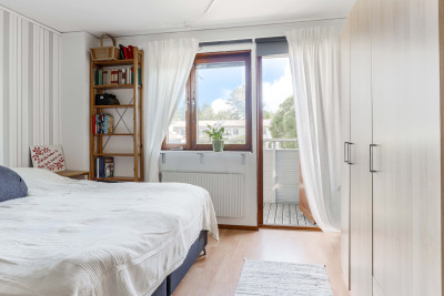  Uppförsbacken 1E
