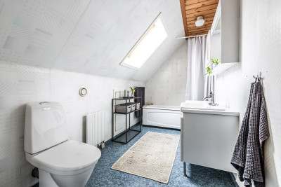 Badrum uppe Vallstigen 9