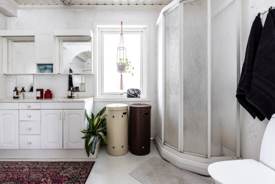 Badrum nere Vallstigen 9