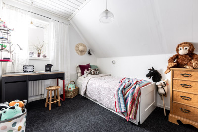 Sovrum uppe Vallstigen 9