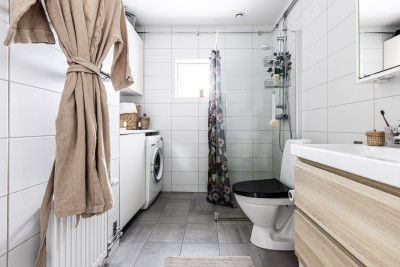  Östra Kyrkogatan 64