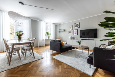  Västra Kyrkogatan 23