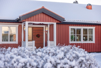  Björnbärsvägen 18