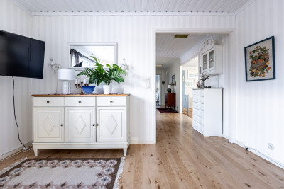  Björnbärsvägen 18