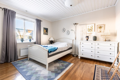  Björnbärsvägen 18