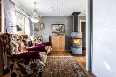  Björnbärsvägen 18