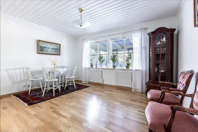  Björnbärsvägen 18