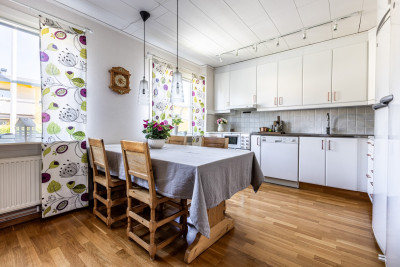  Körsbärsvägen 18