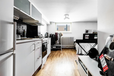 Uthyrningslägenhet Rönnbärsstigen 14